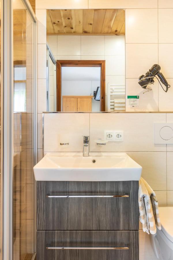 クヒル Hinterkellaubauer Bed & Breakfast エクステリア 写真