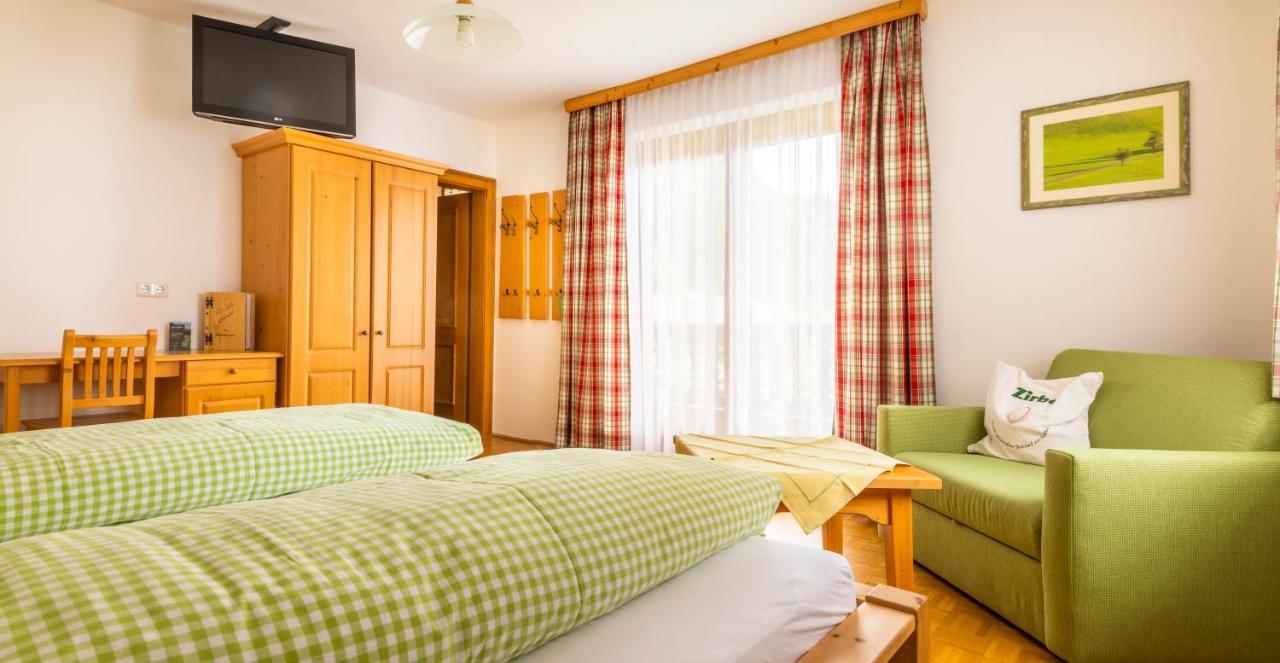 クヒル Hinterkellaubauer Bed & Breakfast エクステリア 写真