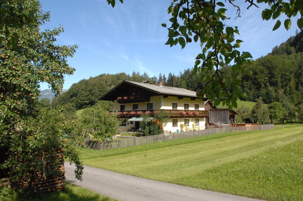 クヒル Hinterkellaubauer Bed & Breakfast エクステリア 写真